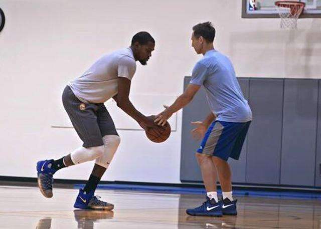 比赛中提供 比赛中提供