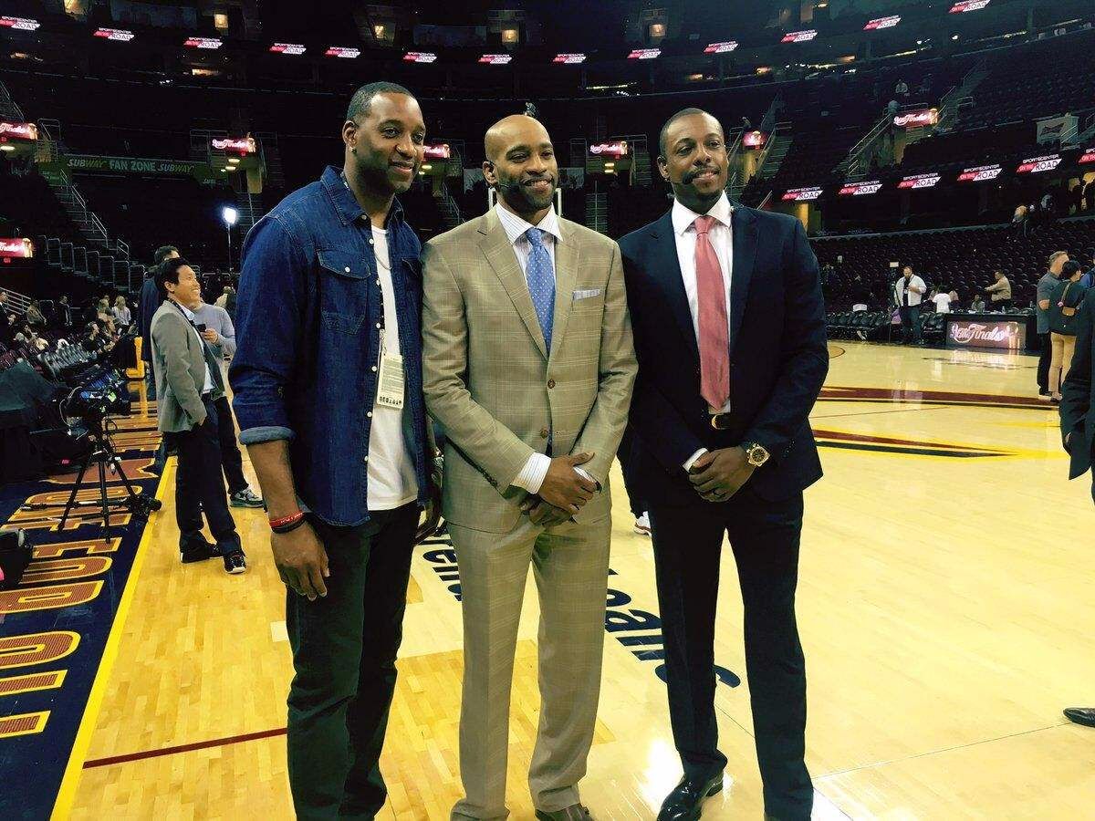 组合拳已形 组合拳已形