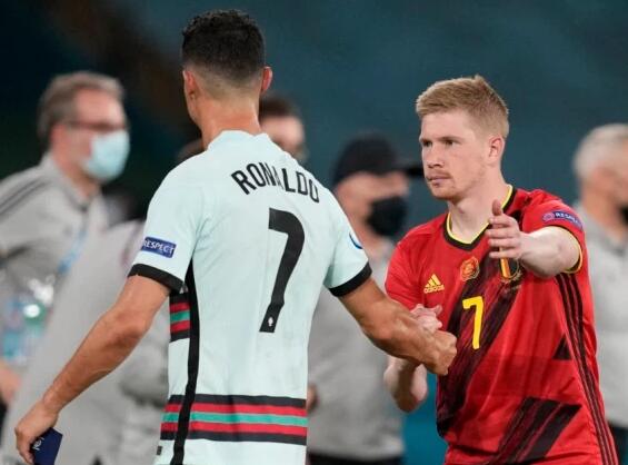 美感之间找 美感之间找