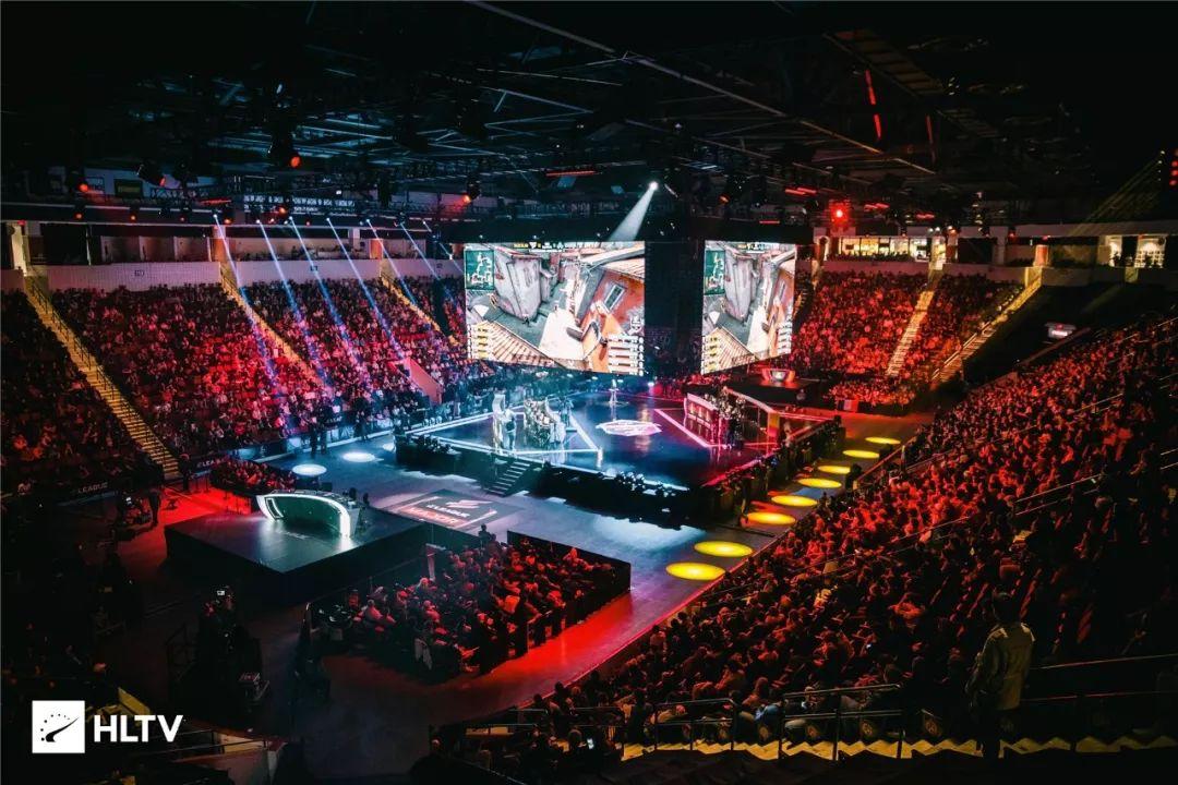 摆在桌面 摆在桌面